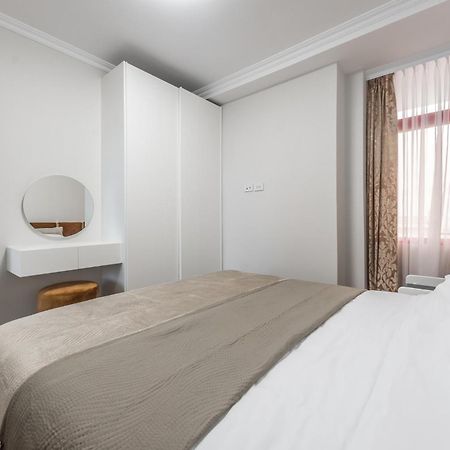 Sky Apartments Дуррес Екстер'єр фото