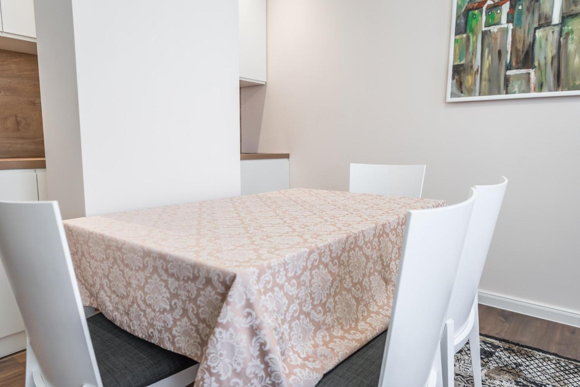 Sky Apartments Дуррес Екстер'єр фото