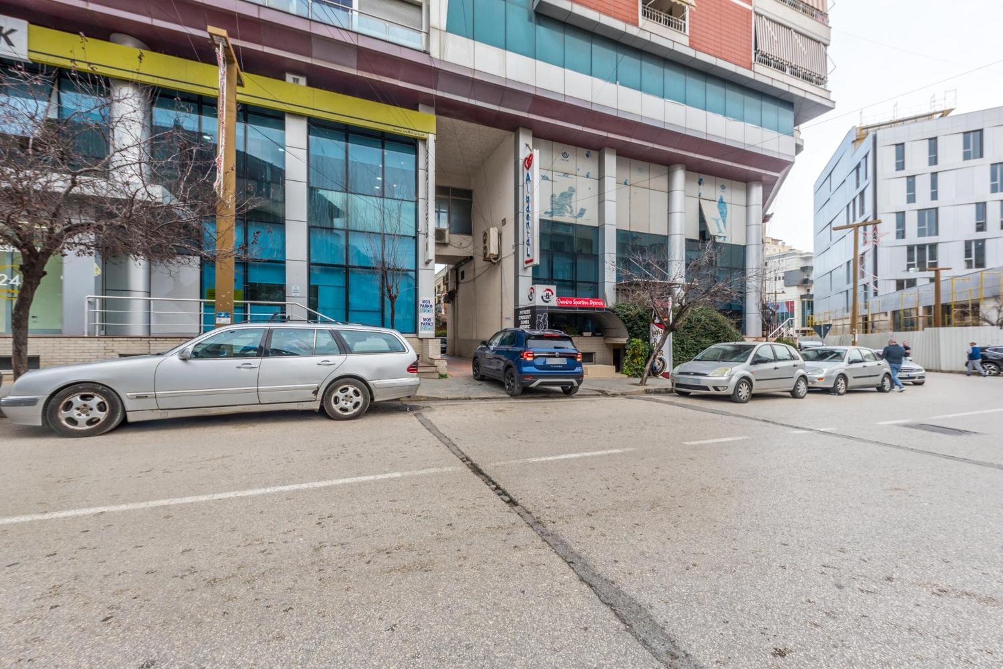 Sky Apartments Дуррес Екстер'єр фото