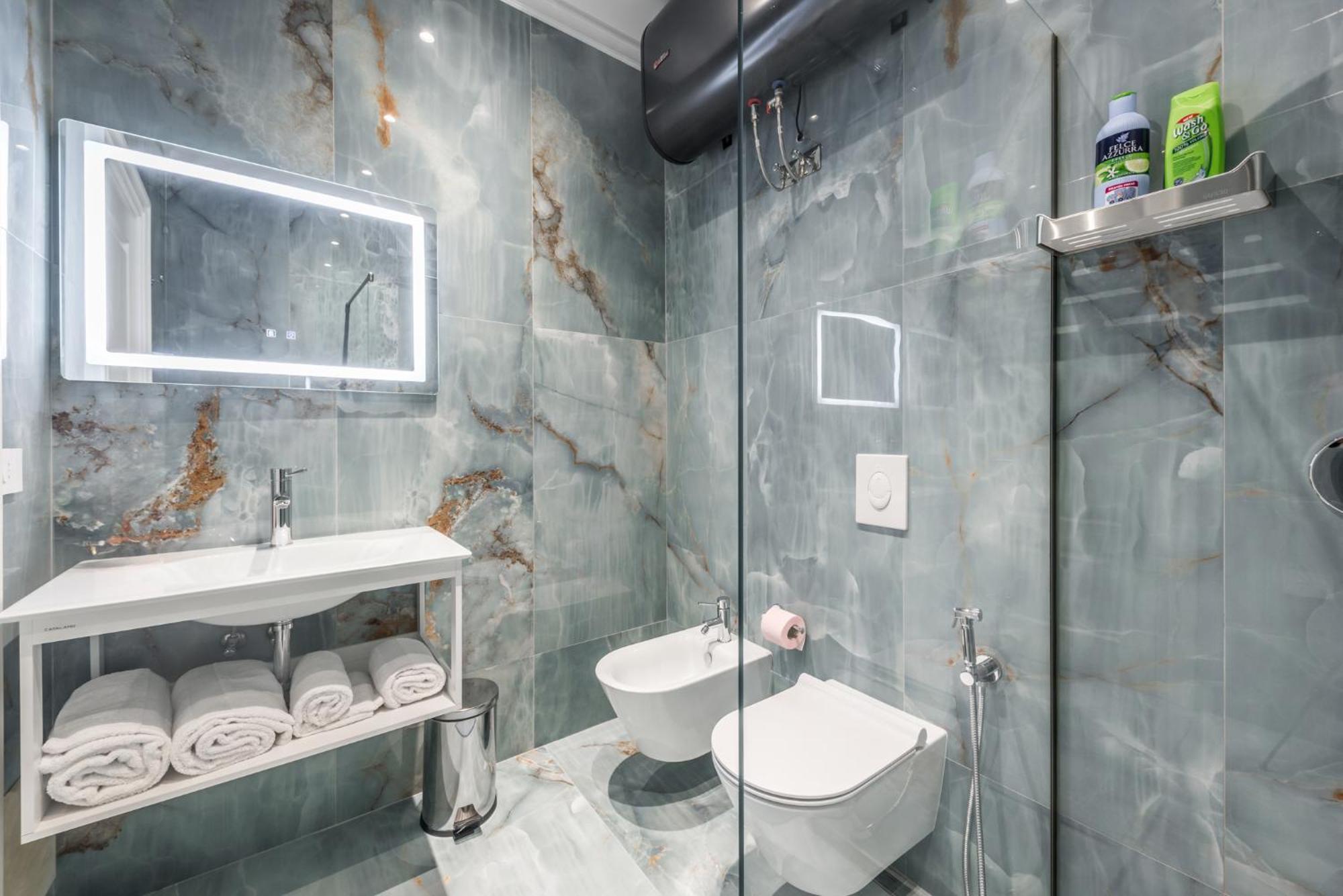 Sky Apartments Дуррес Екстер'єр фото